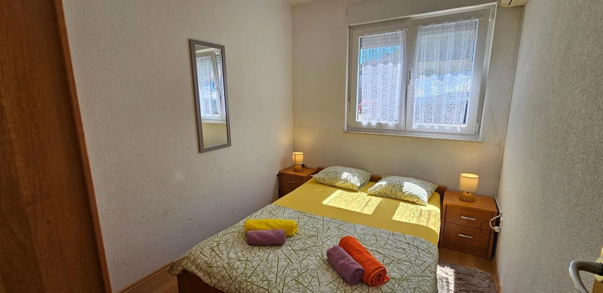 Large Seaview Apt, 150M To Beach, 4Km From Trogir - Apt Nora Apartment