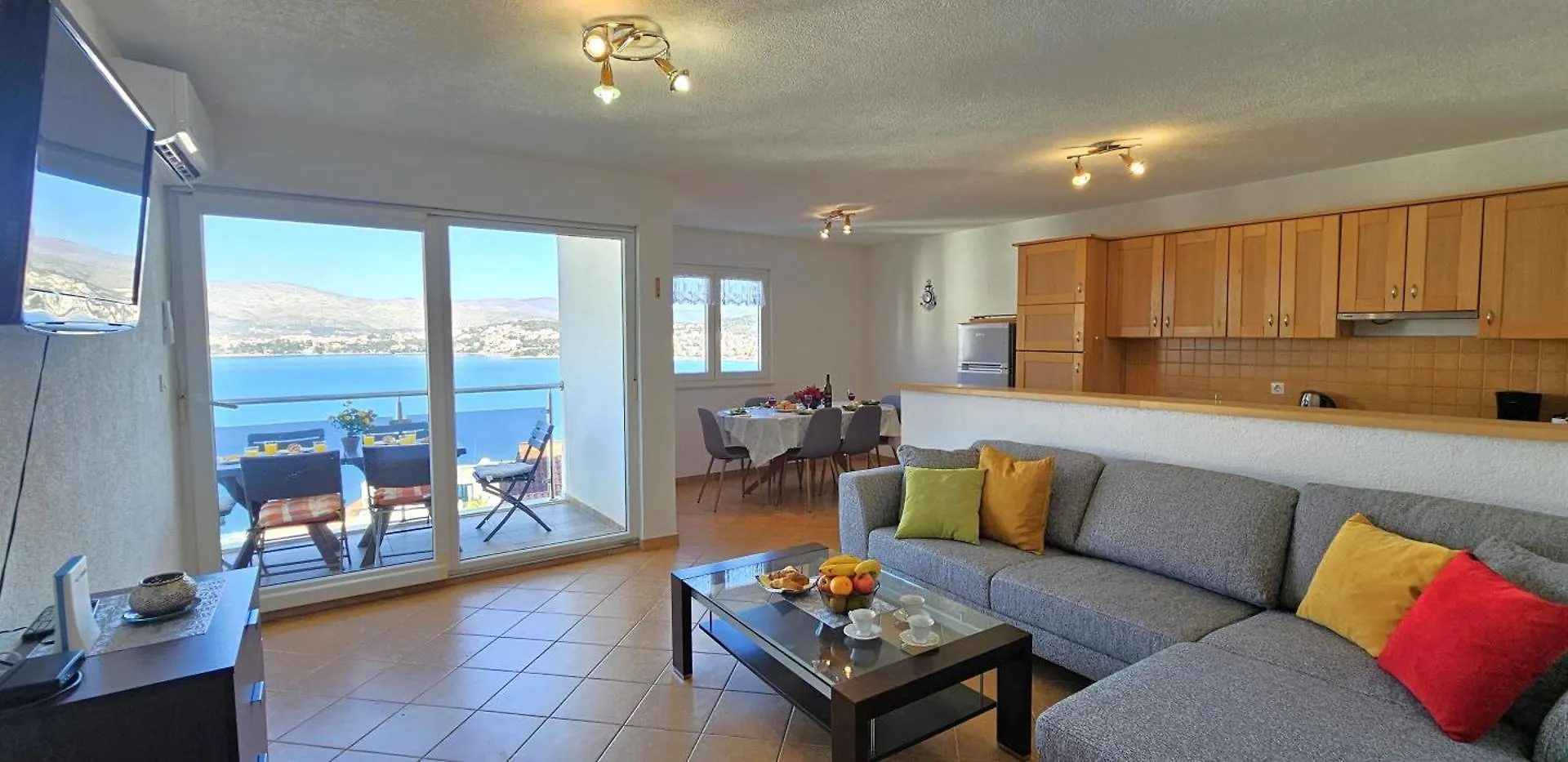 Apartment Large Seaview Apt, 150M To Beach, 4Km From Trogir - Apt Nora Croatia
